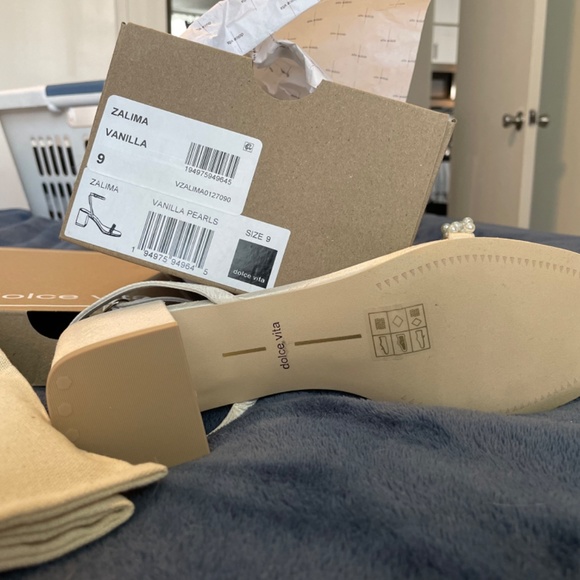 Dolce Vita Pearl Heels - Picture 3 of 4